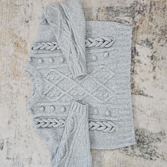 H&M Womens XS Knit Pom Cropped Light Gray Sweater - Picture 1 of 8
